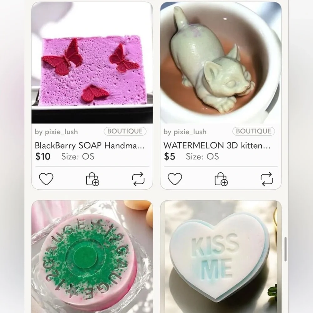 MYSTERY SET 3 soaps - 1 LARGE 1 MEDIUM 1 MEDIUM & or SMALL WITH SAMPLES & gift